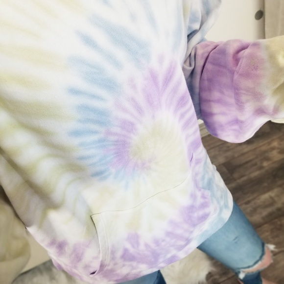 Last1️⃣DAWN Spiral Tie Dye Pullover with Pocket - Picture 9 of 11
